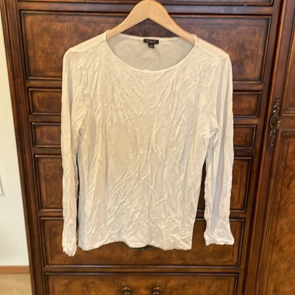 NWT Ann Taylor Factory light grey woman’s long sleeve shirt - Picture 2 of 8